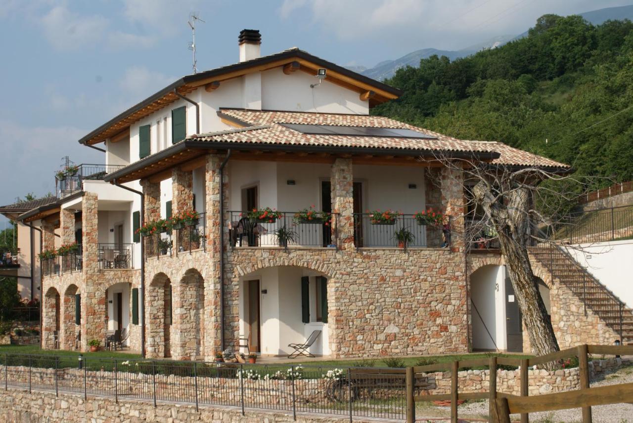 La Casa Di Pericle Aparthotel Brenzone sul Garda Ngoại thất bức ảnh