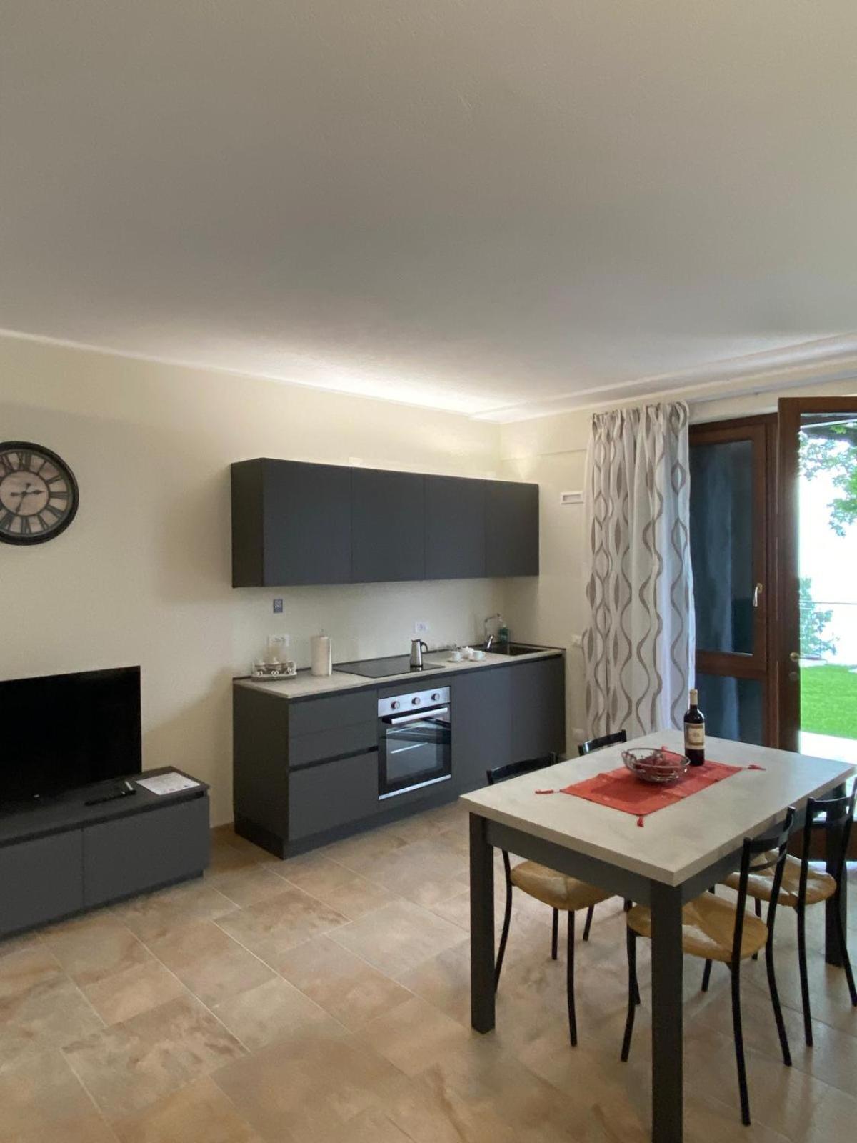 La Casa Di Pericle Aparthotel Brenzone sul Garda Ngoại thất bức ảnh
